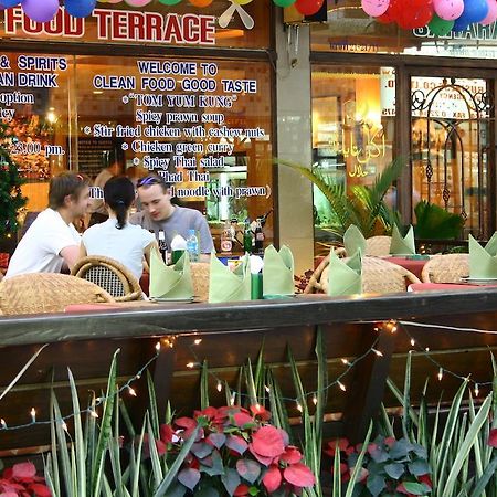 Bangkok Sahara Hotel Exterior foto